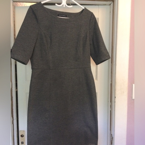 Grey Banana Republic ponte knit dress with early 1960s vibe - Picture 1 of 6